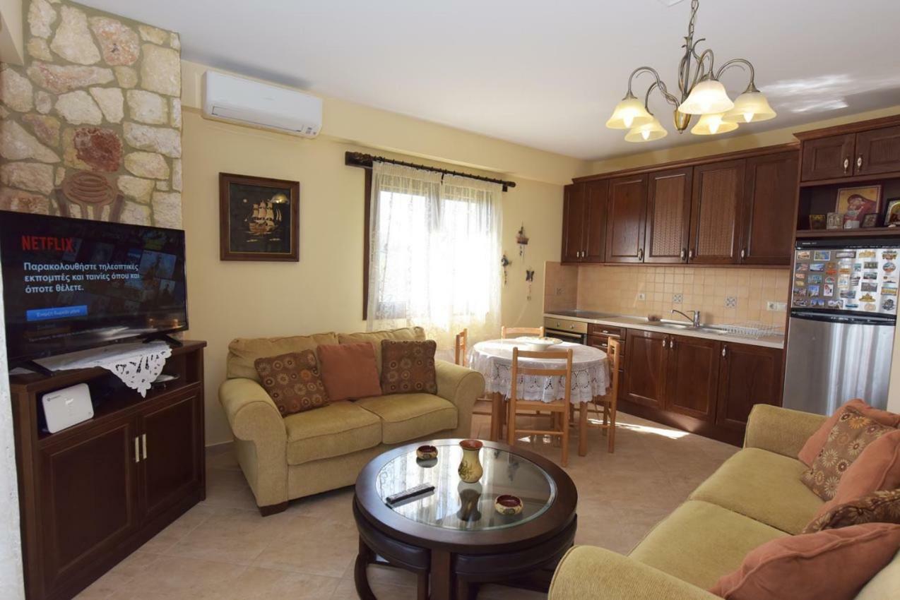 Captain'S Villa Appartments Psakoudia Exterior foto