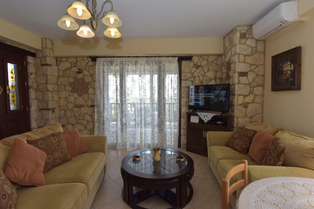 Captain'S Villa Appartments Psakoudia Exterior foto